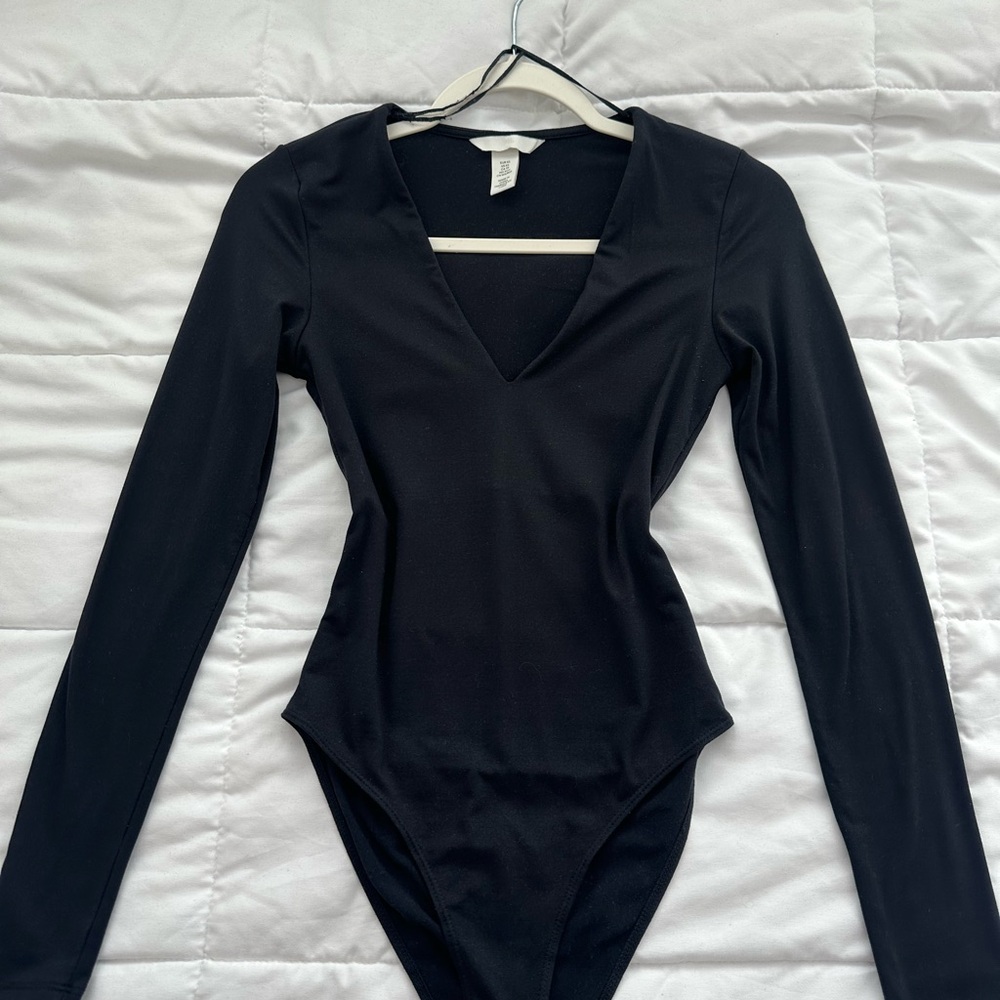 H&M Black Long Sleeve V-Neck Bodysuit